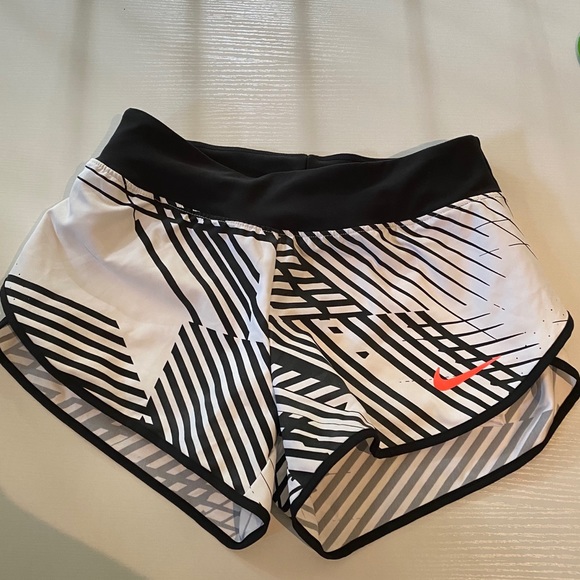 Nike Pants - Nike Dry-Fit shorts white with black stripes